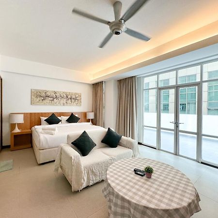 Klcc Suites By Nhb Kuala Lumpur Exterior photo