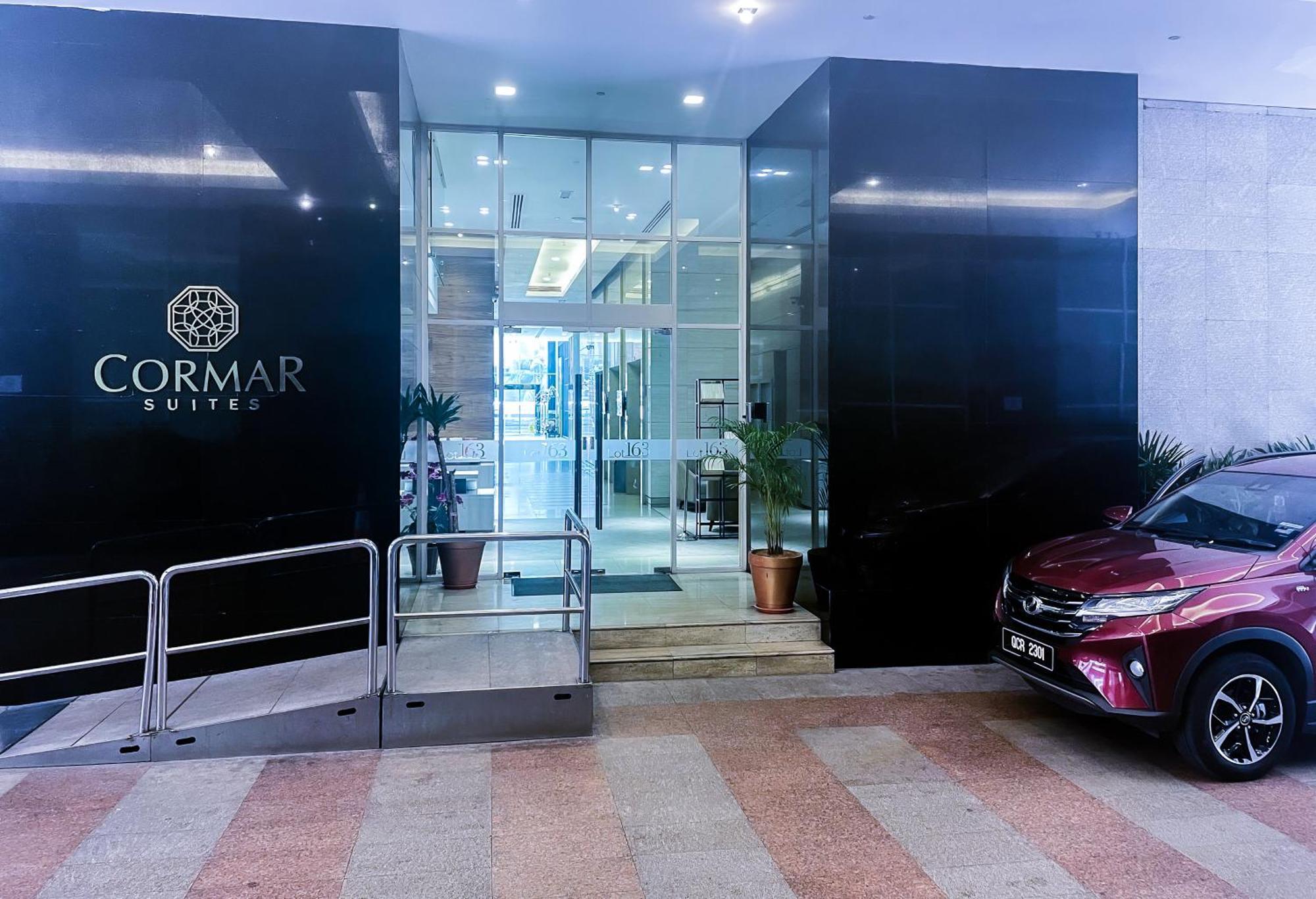 Klcc Suites By Nhb Kuala Lumpur Exterior photo